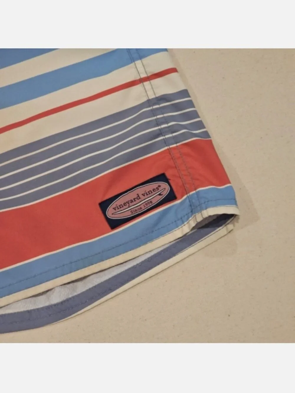 Vineyard Vines Board Shorts 32